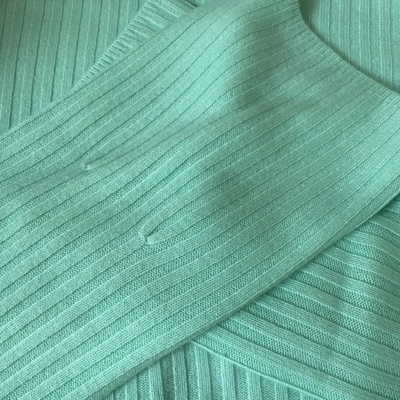 Cashmere Ribbed Tunic from J. Crew - Picture 9 of 10
